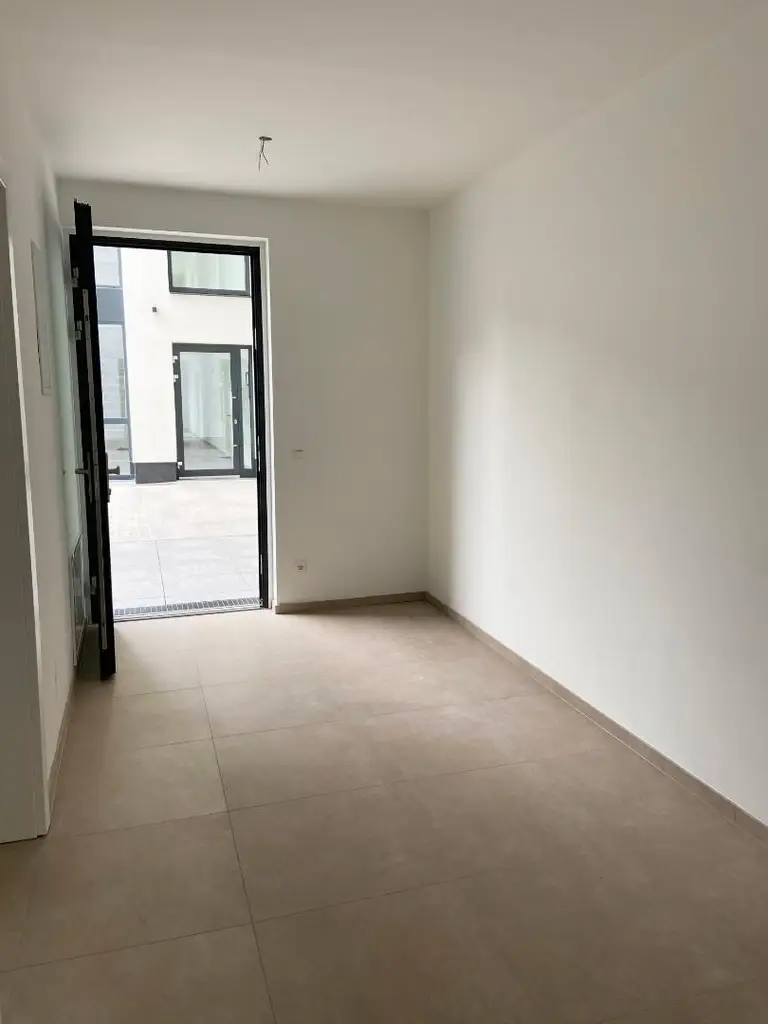 Gartenwohnung inkl. Einbauküche und Terrasse - Top H02