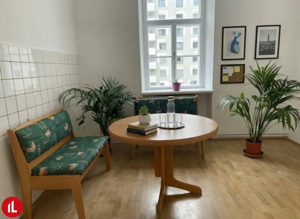 Moderne Büroflächen in Schwechat: Top Lage,  Parkplatz optional – ab 365,00 € Miete!