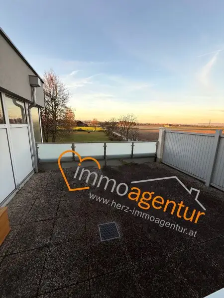 Sonnige 3-Zimmer- Wohnung inkl. 2 Terrassen je ca. 22 qm, Lifestyle trifft Toppreis in Marchtrenk!