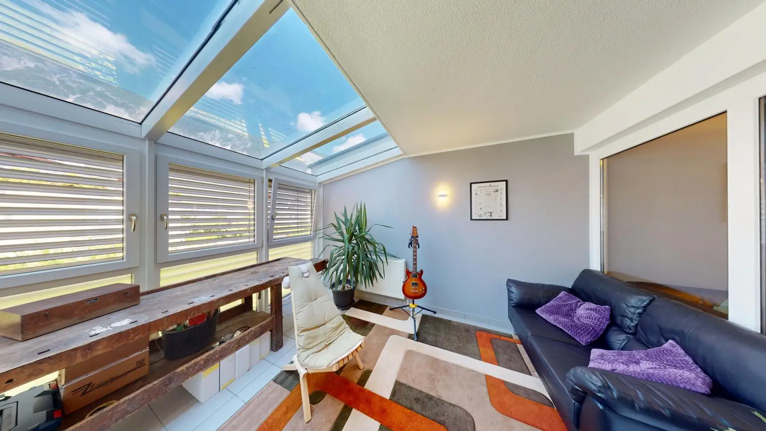 Platz für Leben und Leichtigkeit – Moderne 4-Zimmer Wohnung mit Südterrasse und Wintergarten!