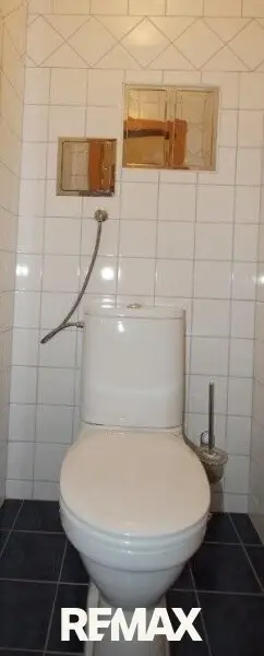 10 WC 1080