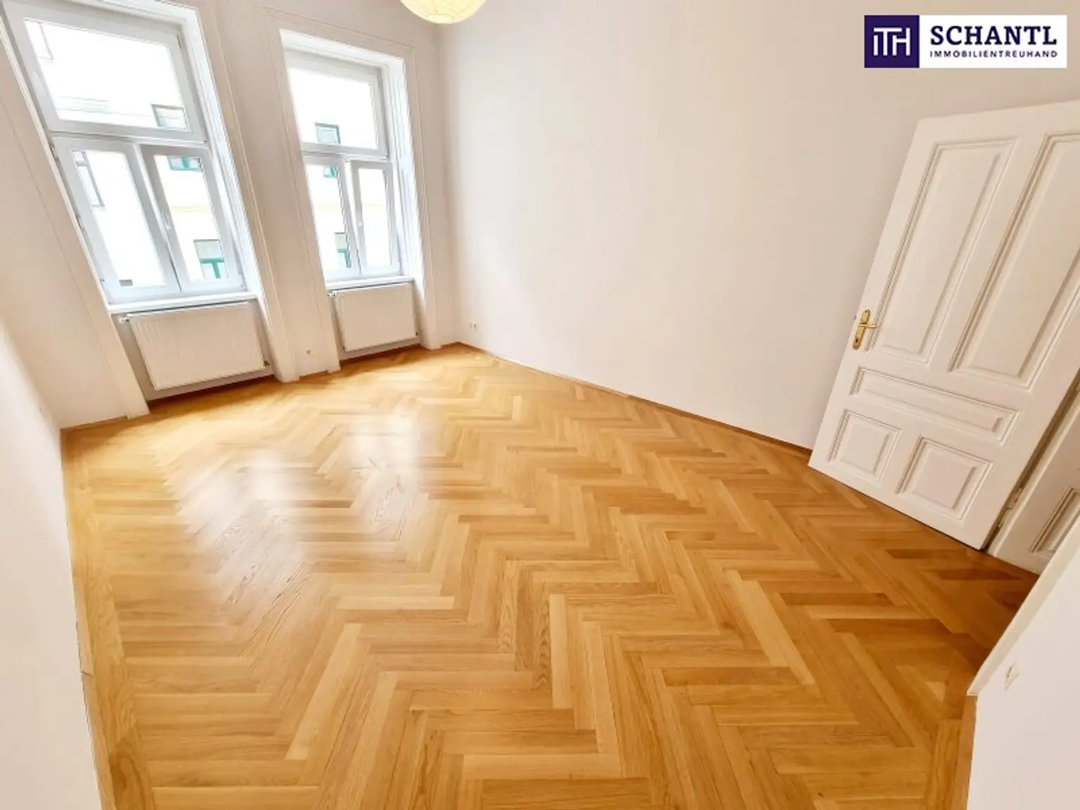 Anschauen und einziehen! Entzückende Altbauwohnung in ruhiger Seitengasse! Tolle Raumaufteilung + Loggia möglich + Perfekte Infrastruktur! Jetzt zugreifen!