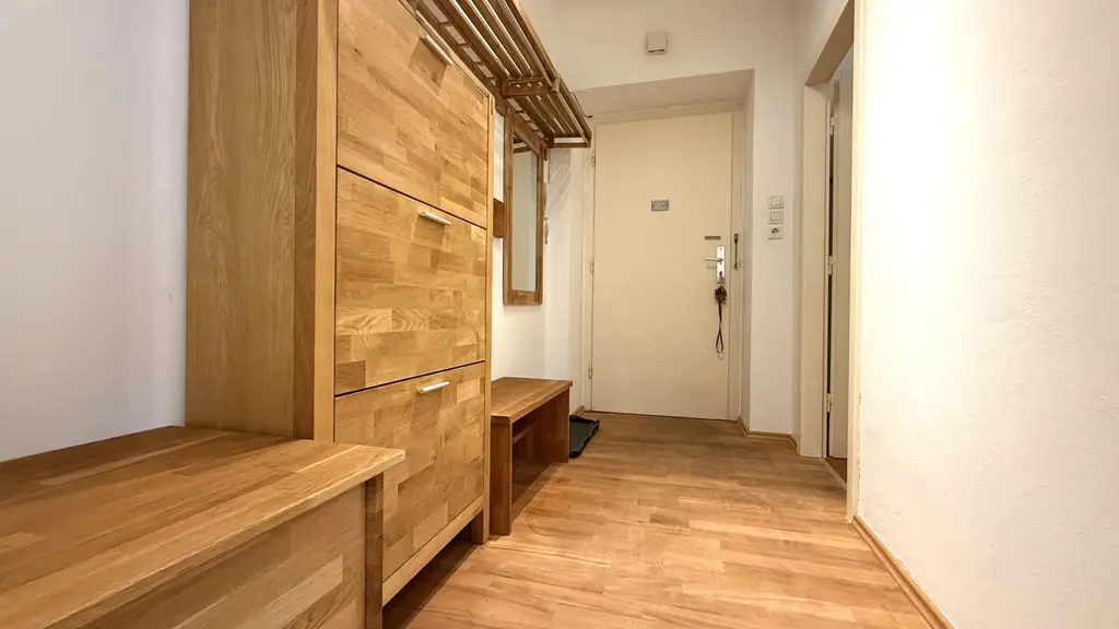 Eigennutzer oder Anleger aufgepasst!!! Schöne 2 Zimmer Wohnung