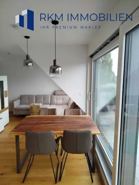 TOP - Neuwertige Dachgeschosswohnung in 1210 Wien – ca. 70 m², 3-Zimmer, ca. 23m² Terrasse und Garagenstellplatz - absolute Ruhelage