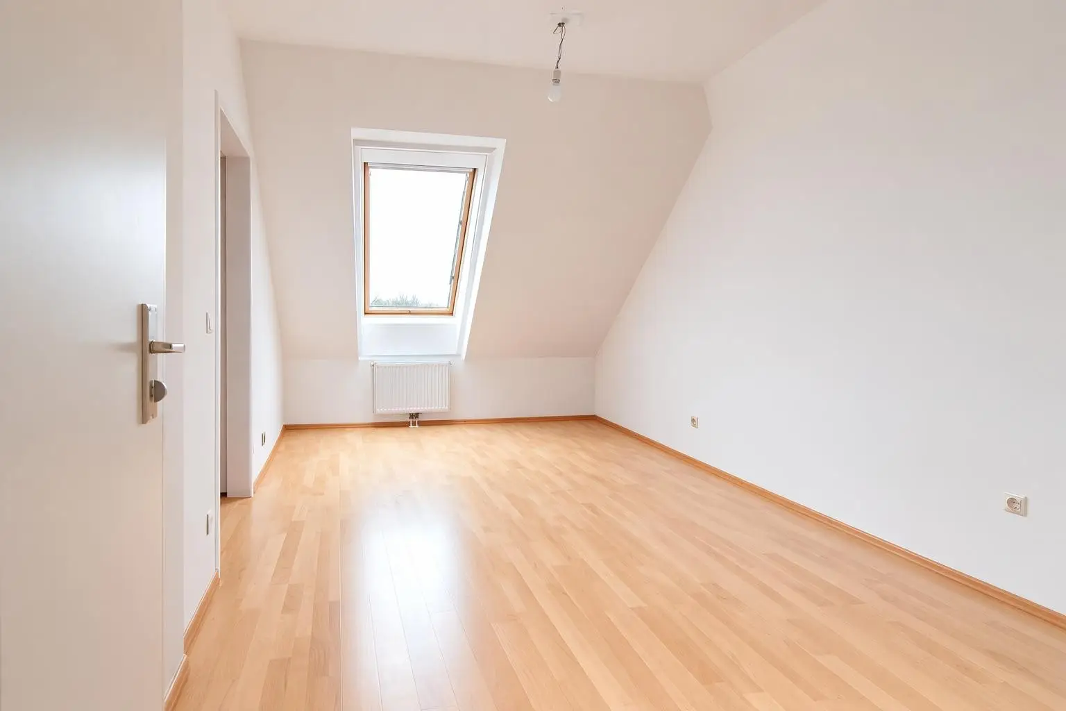 Bild 16, Zimmer 1. DG Iststand