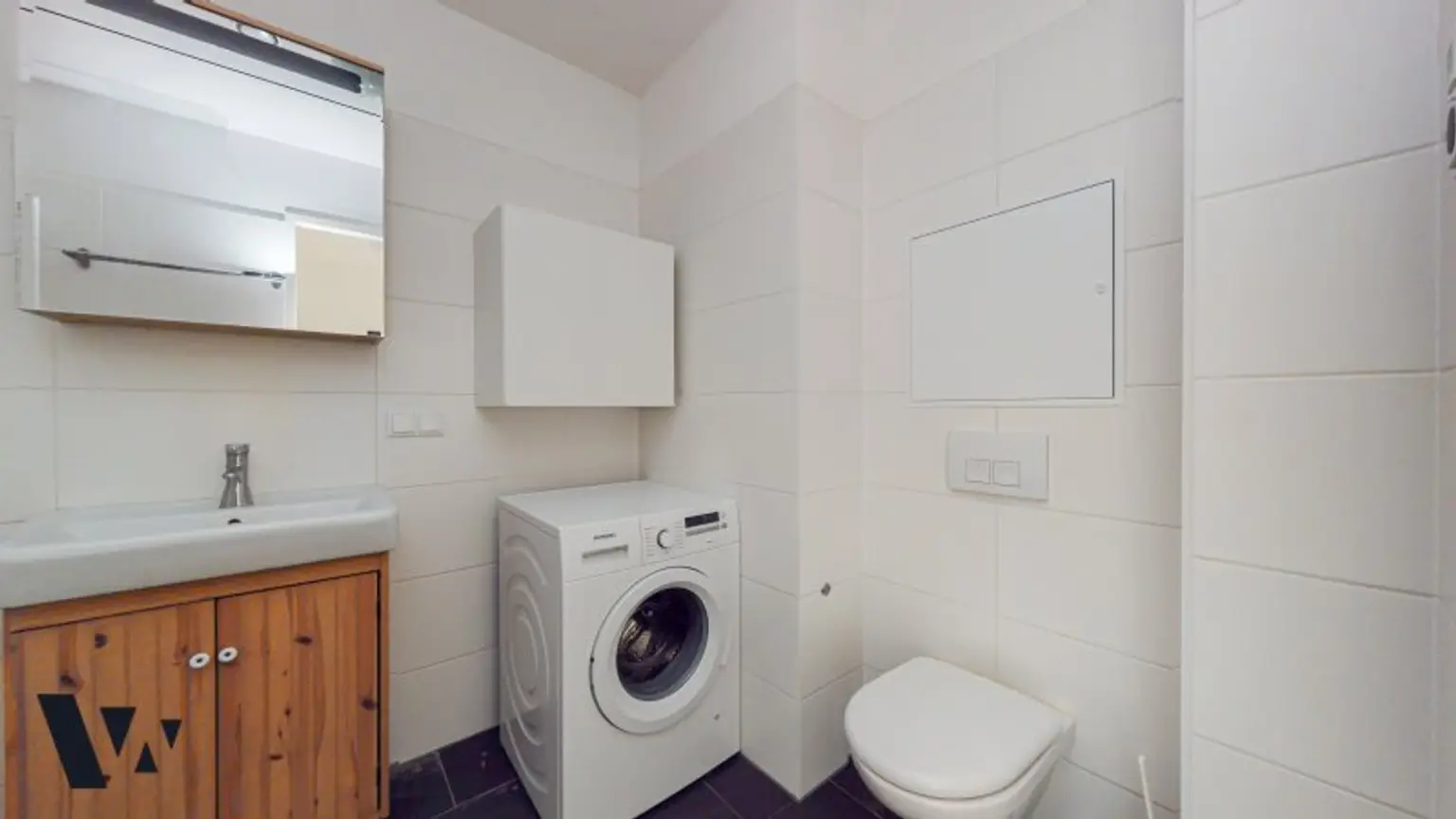 VOLLMÖBLIERTE MAISONETTE MIT LOGGIA IN DONAUSPITAL NÄHE