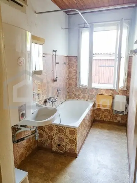 2 Häuser für Ihre Zukunft! 7 Zimmer, 203 m² für 285.000 €!