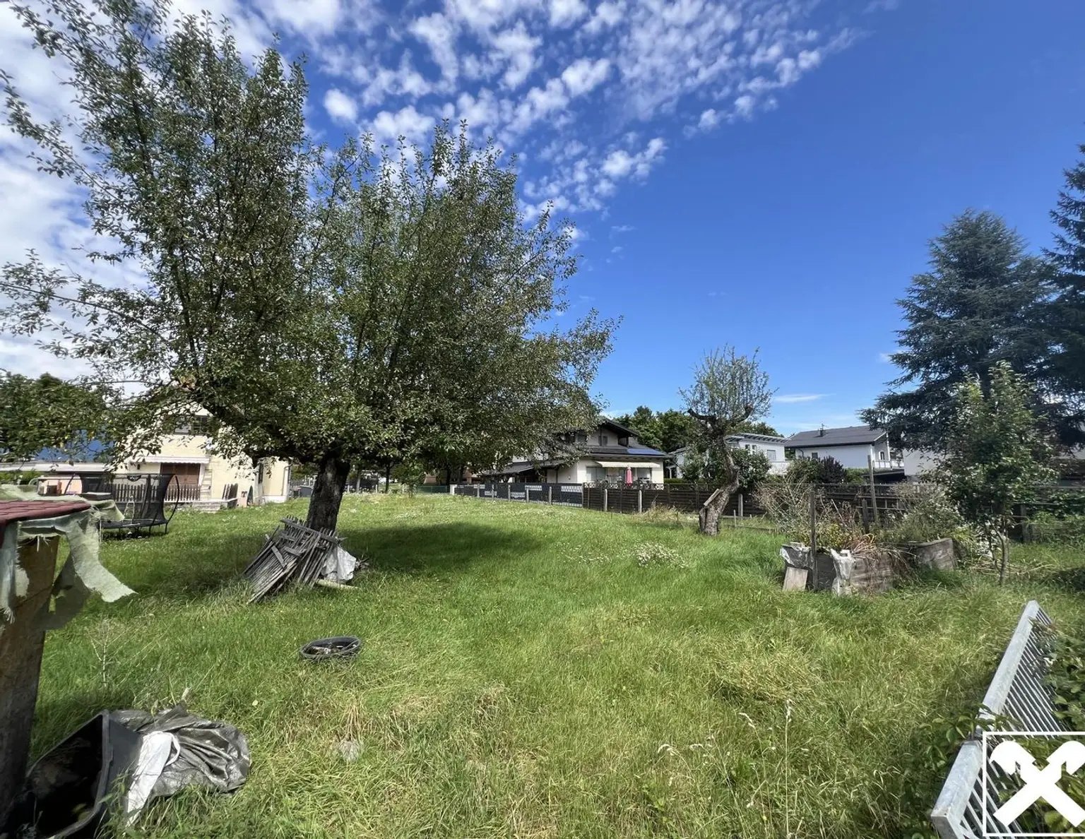 RARITÄT - Attraktives Baugrundstück mit Altbestand in Bestlage