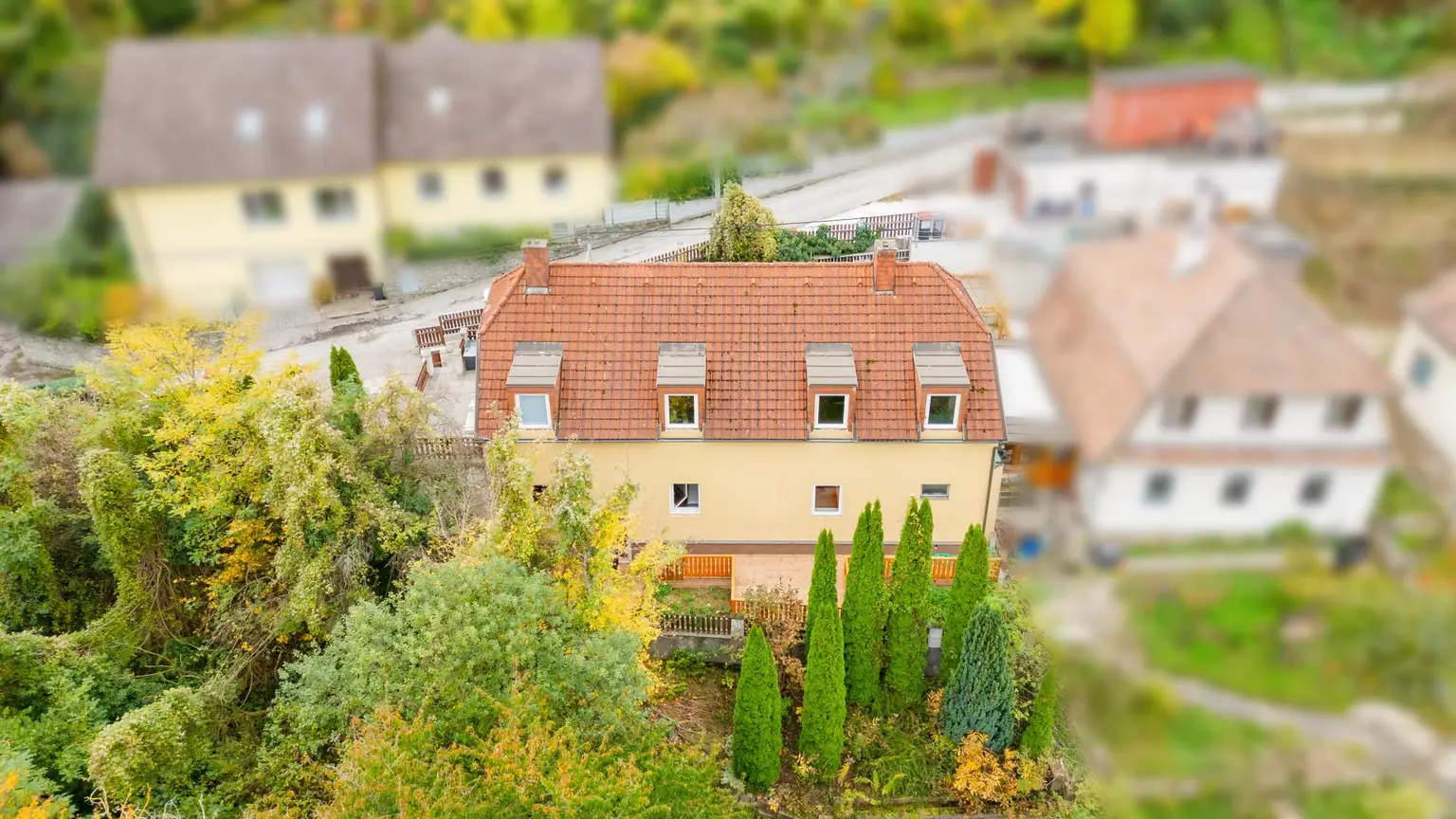 Wohnhaus oder Anlageobjekt zur studentischen Vermietung - Naturlage, Stadtnähe