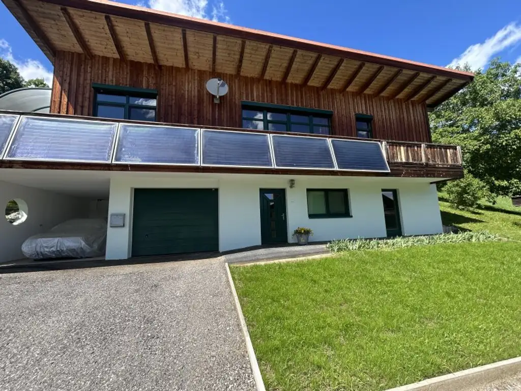 Seltenes Thoma Holz 100 Haus mit Hanfdämmung und Lehmputz mit Wand und Bodenheizung - zu verkaufen für € 499 000.-