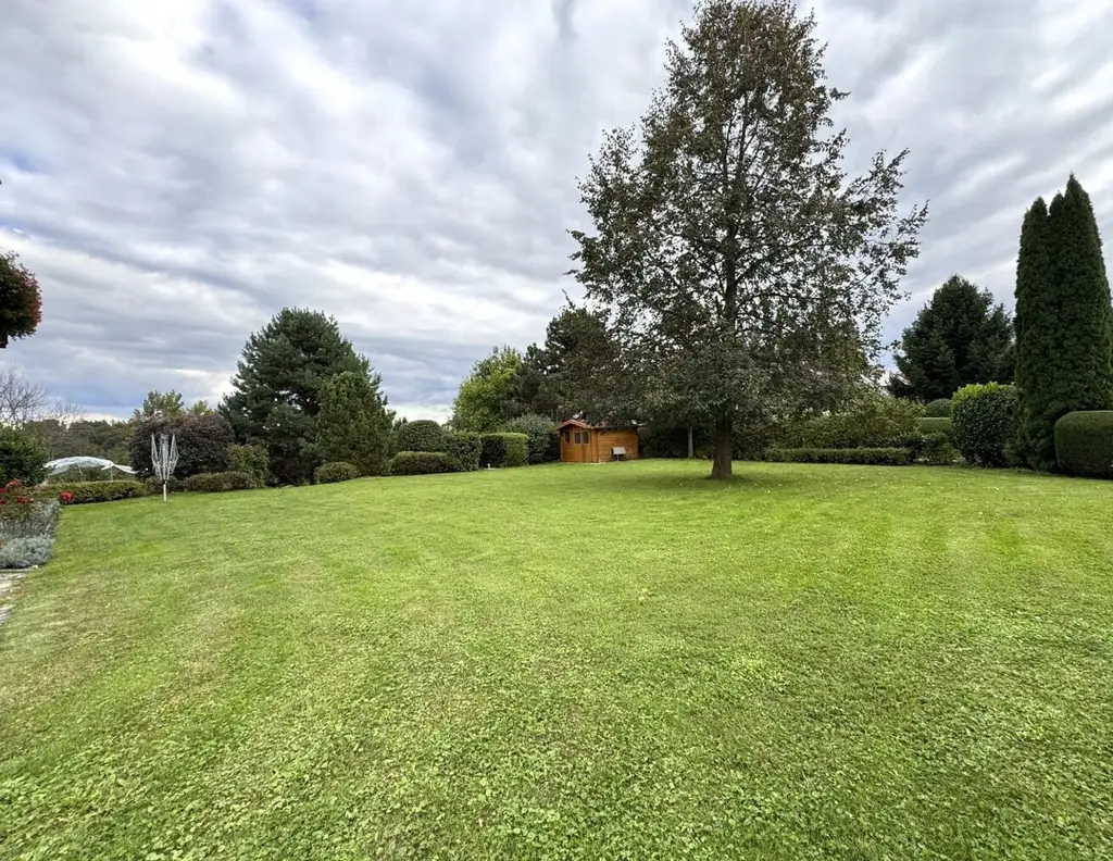 Ruhiges Baugrundstück in Panoramalage nahe Laßnitzhöhe bei Graz - mit Pool & Altbaumbestand