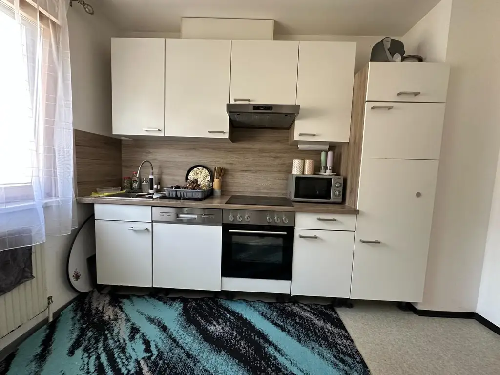 Große, gepflegte Eigentumswohnung mit Balkon und praktischer Raumaufteilung! Ideal für Familien!