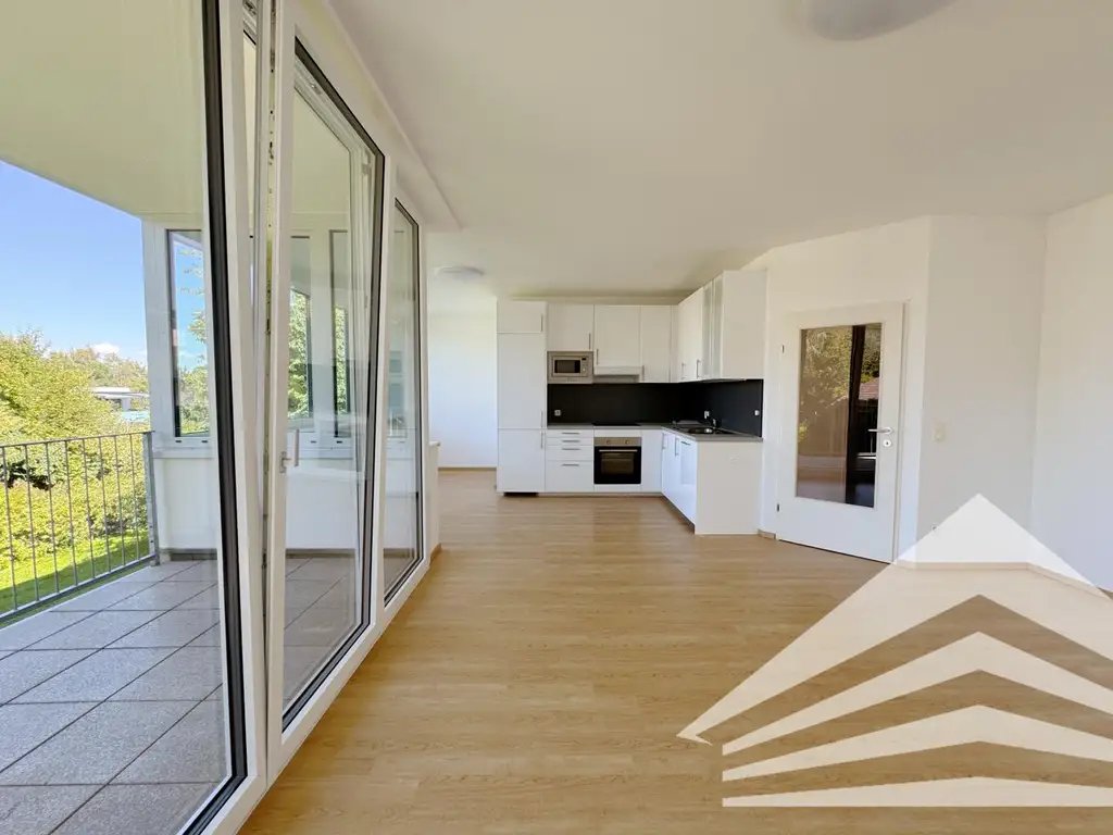 ***Traumhafte 2 Zi.-Wohnung mit Balkon, Eigengarten & TG-Platz am Fuße des Pöstlingbergs***