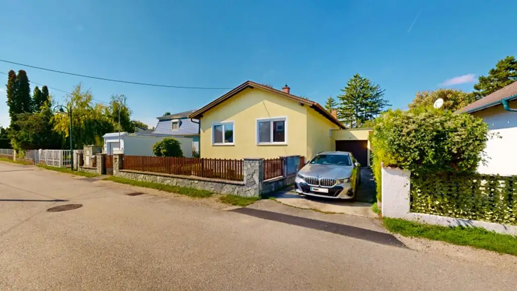 Hinreißender Bungalow mit großem Garten und Entwicklungspotential | 3 Zimmer | Terrasse