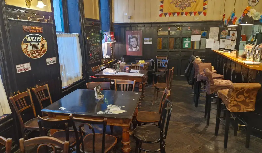 Wiener Institution - Live Musik