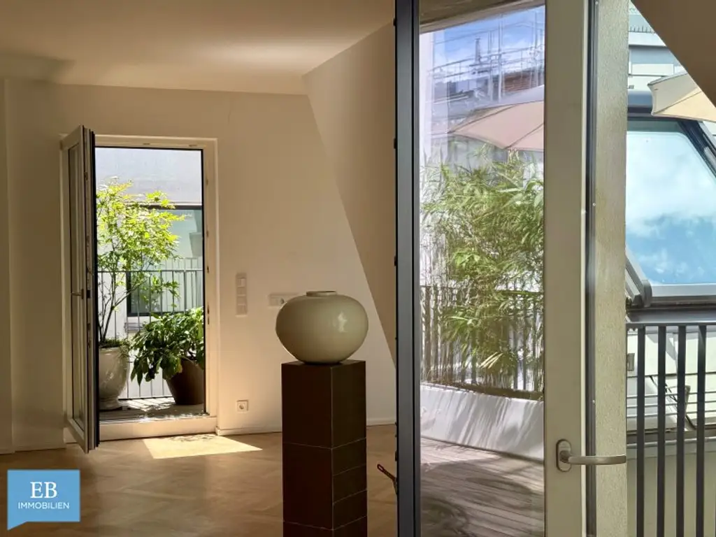 Willkommen in Ihrer neuen exklusiven Dachgeschosswohnung im 8ten Bezirk!