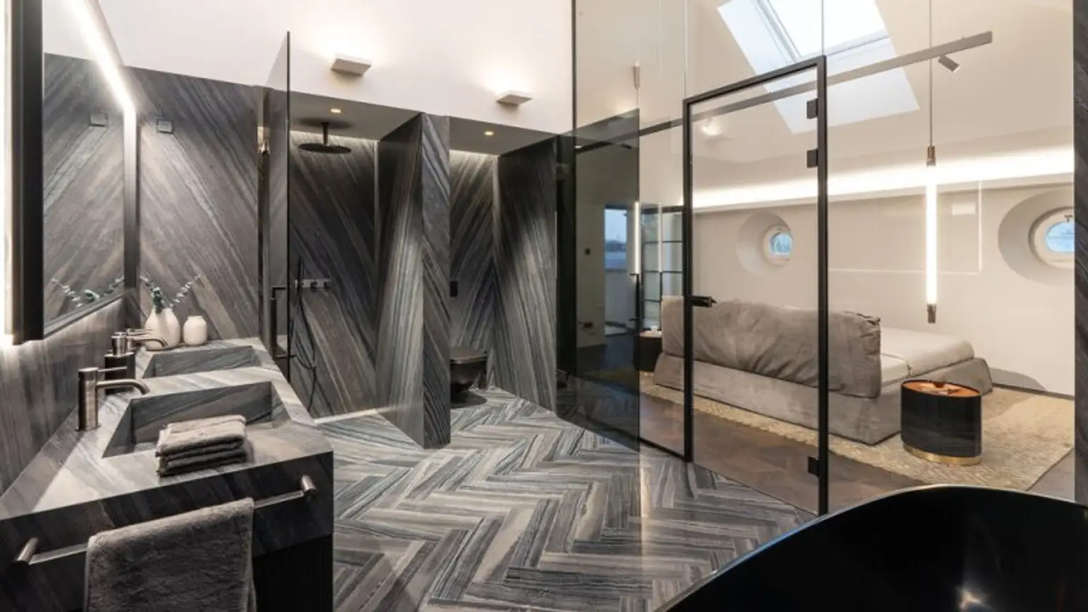 Exklusive Dachgeschoßwohnung: Ein einzigartiges Masterpiece an Design
