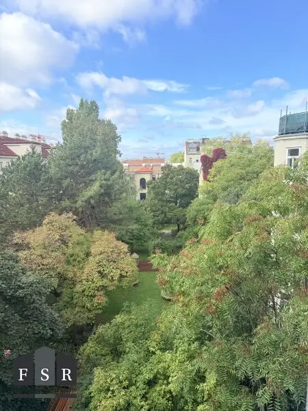 5-Zimmer-Altbauwohnung mit Balkon, lichtdurchflutet und ruhig in guter Lage des 5. Bezirks - zukünftige U-Bahnnähe