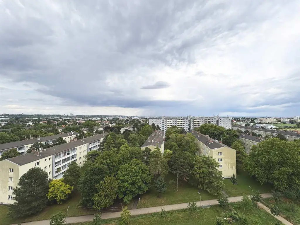Blick ins Grüne - Großzügige 2 Zimmer Wohnung mit Balkon
UBahn um´s Eck