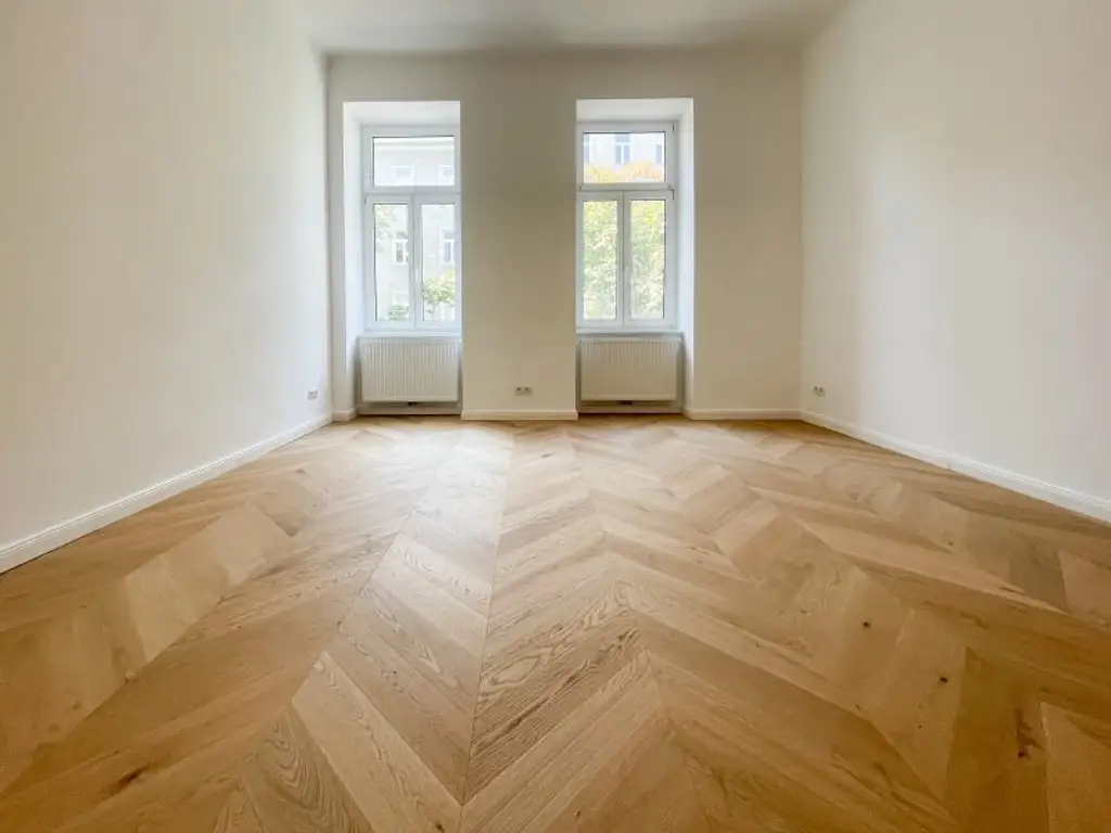 NÄHE AUGARTEN: wunderschön sanierte Altbauwohnung mit neuer Küche
