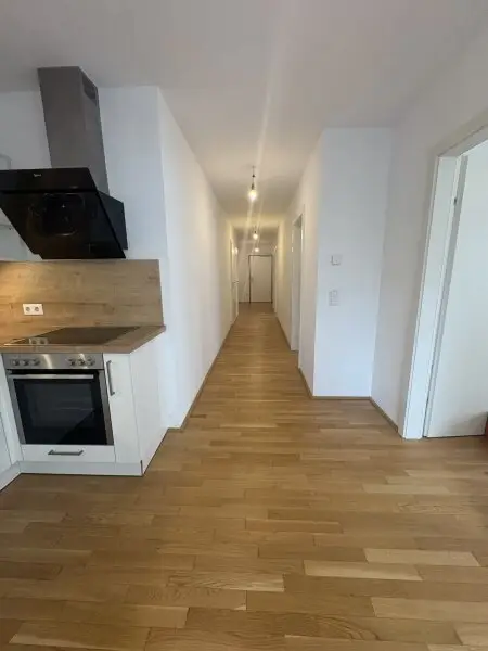 Neuwertige 71m² Wohnung mit Balkon - WG-tauglich & top ausgestattet
