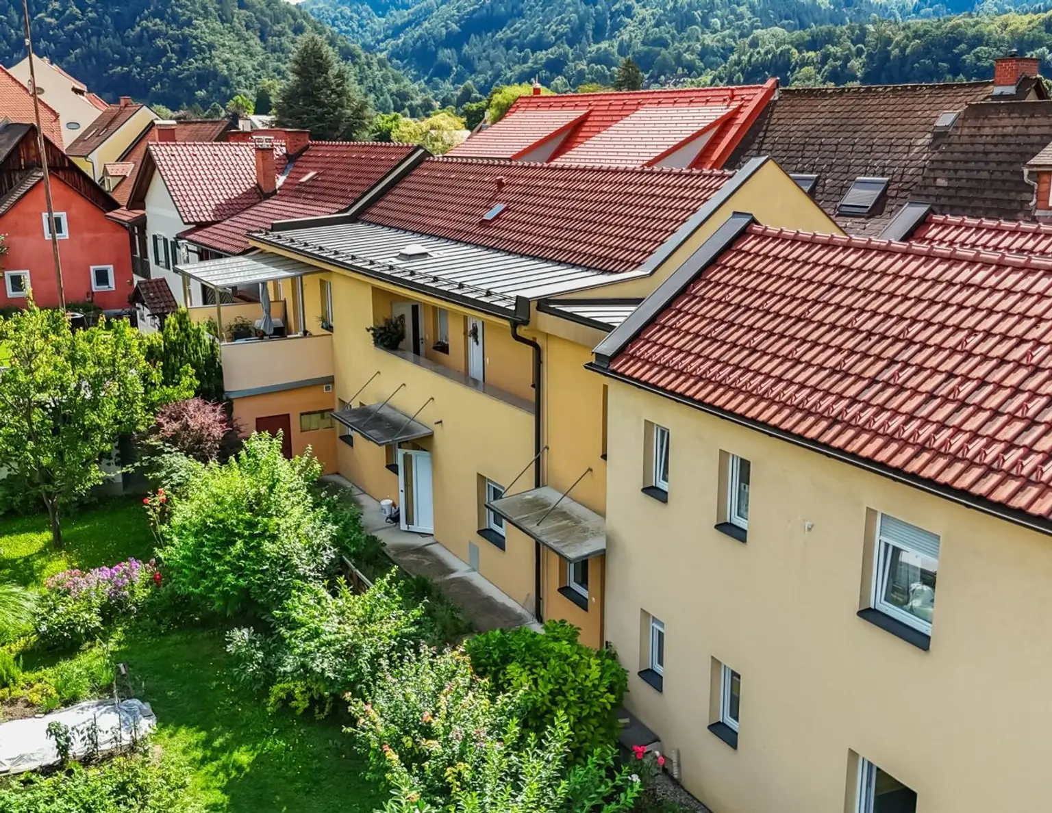 Wohnungspaket mit 3 Anlegerwohnungen in einem Zinshaus im Zentrum von Frohnleiten