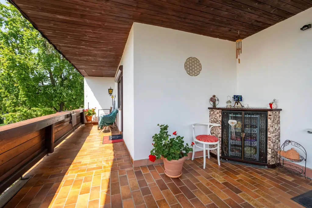 Wohnen wo andere Urlaub machen - Haus mit Traumaussicht nahe Stubenbergsee