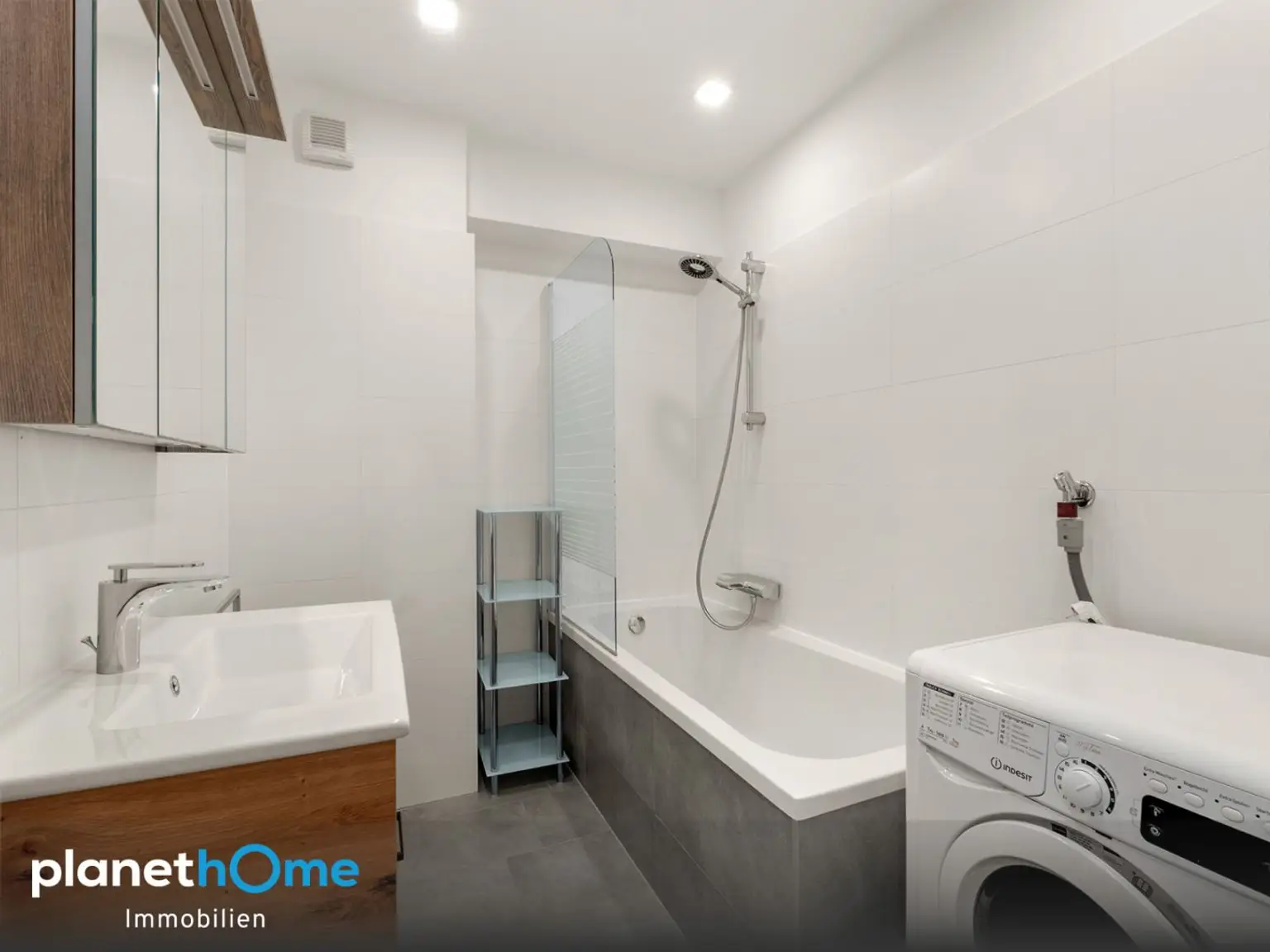 Badezimmer mit Wanne