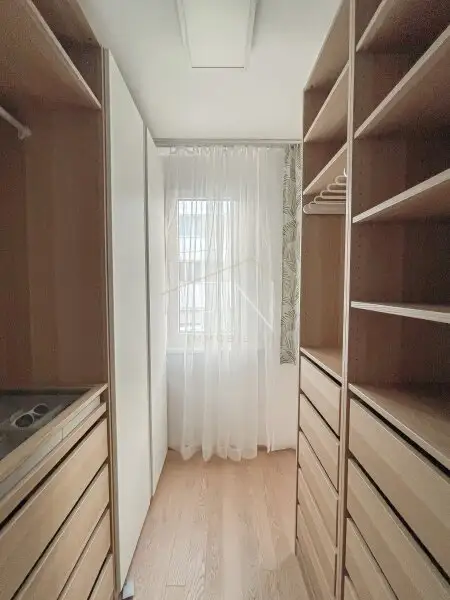 Nähe Schönbrunn! Helle 3-Zimmer-Wohnung mit Loggia zum Wohlfühlen