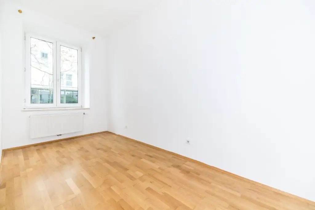 ZEITGEMÄSSES WOHNEN I MODERNE AUSSTATTUNG I HOCHWERTIGE KÜCHE I KLARE LINIEN UND ELEGANTE RAUMAUFTEILUNG I PROJEKT WOHNEN