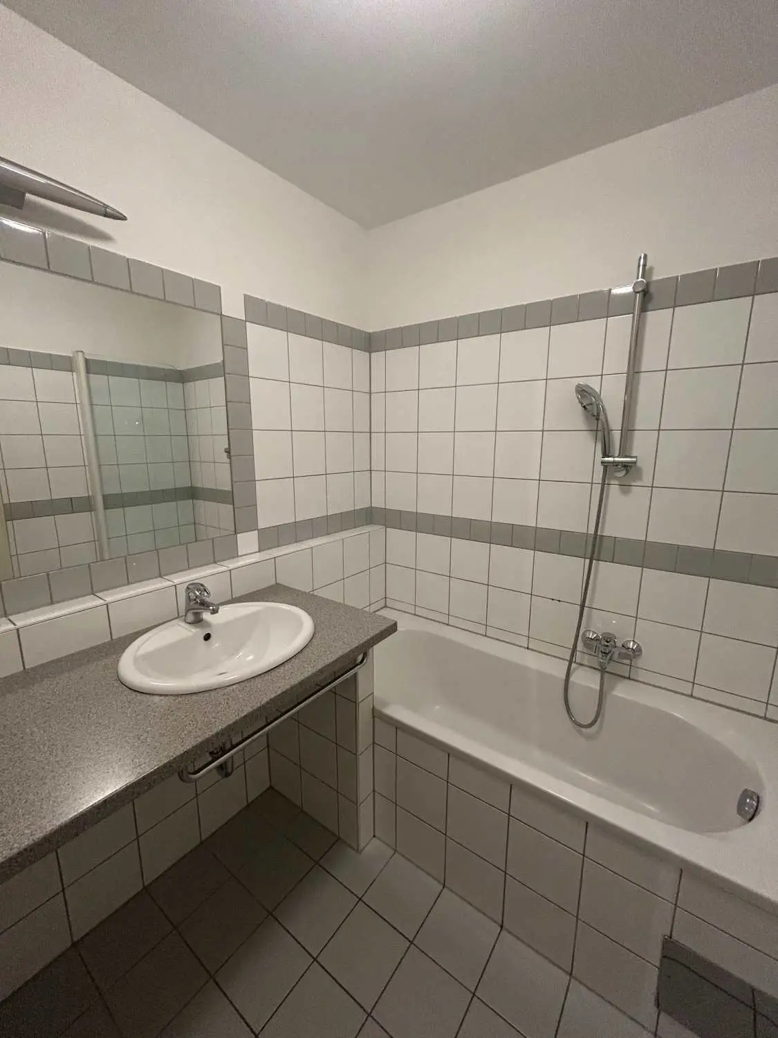 Terrassenwohnung mit 2 Zimmern in toller Lage!