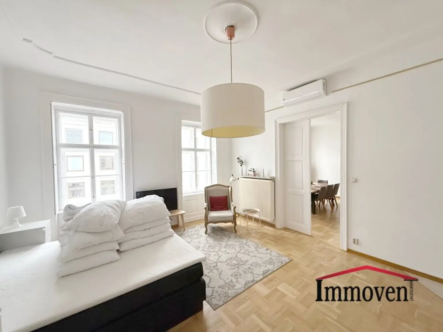 TOPLAGE und ALTBAUFLAIR - Repräsentative 3-Zimmerwohnung bei der Wiener Oper!