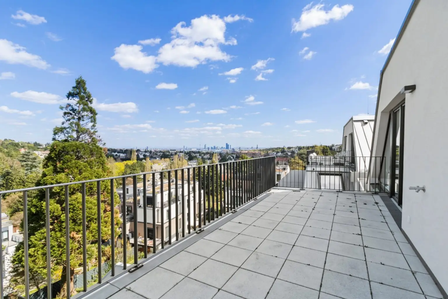 J | ++ SKYLINE FEELING PUR ++ PENTHOUSE mit WIENBLICK | Prima Service Immobilien