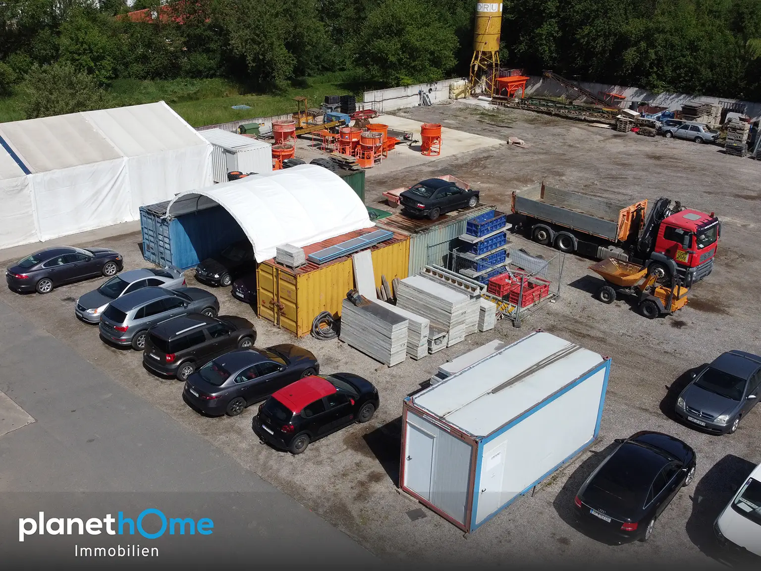 Lager- und Parkplatz