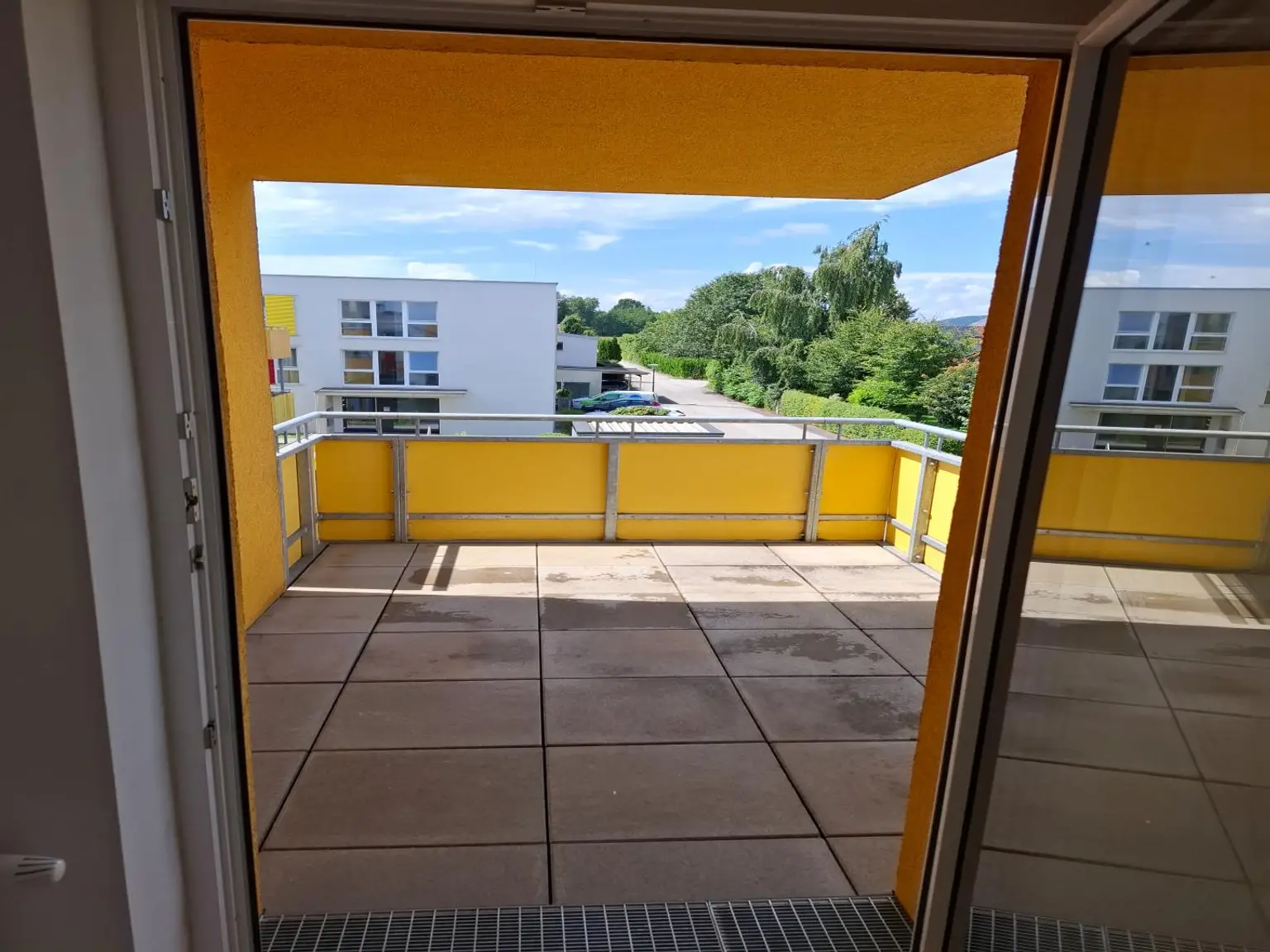 *** Luftenberg/Statzing: 2-Zimmer-Wohnung mit Küchenmöblierung sowie Tiefgaragenplatz und Parkplatz zu vermieten