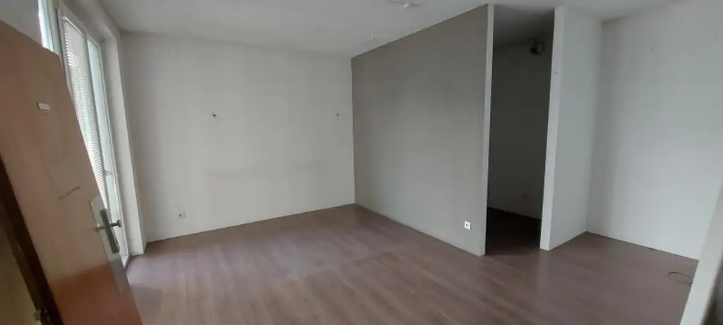 Flexible Gewerbeeinheit in zentraler Lage