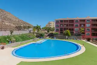 El-Mocan-Community-Pool-Palm-Mar-Tenerife-3