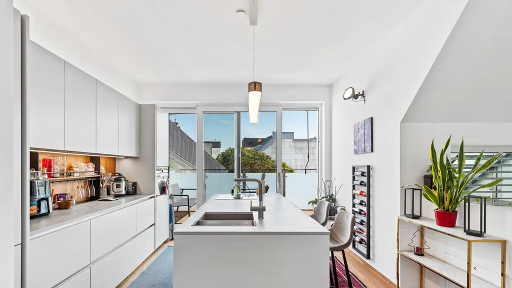 Wohnen über den Dächern Wiens – Maisonette-Highlight mit 3 Aussenflächen mitten im 7. Bezirk!