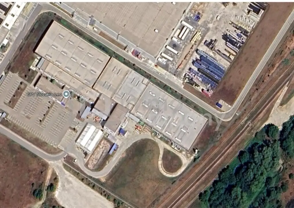 Rendite- Gewerbeobjekt, in Hlohovec/Slowakei, Produktion, Lager, Bürogebäuden  ca.11.000m² vermieteter Fläche.