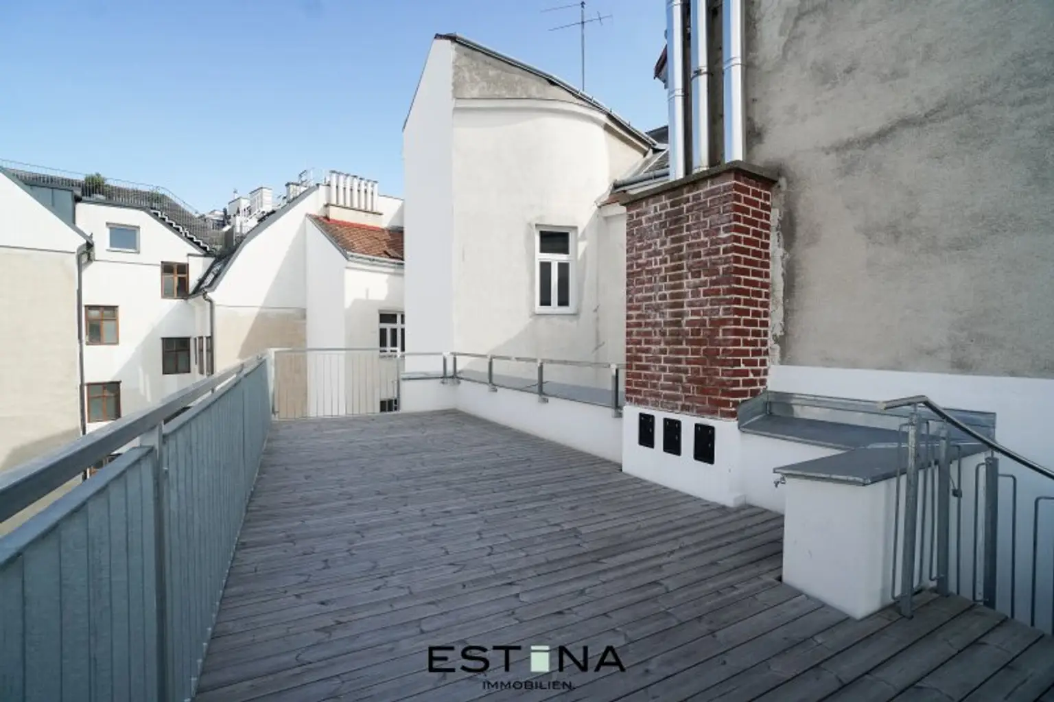 Lichtdurchflutete Dachgeschoss-Maisonette mit großzügiger Dachterrasse - Nahe U4 Pilgramgasse