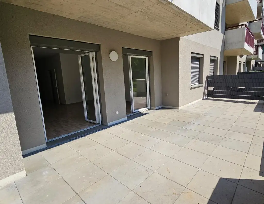 2 Zimmerwohnung mit Terrasse! Unbefristeter Mietvertrag!