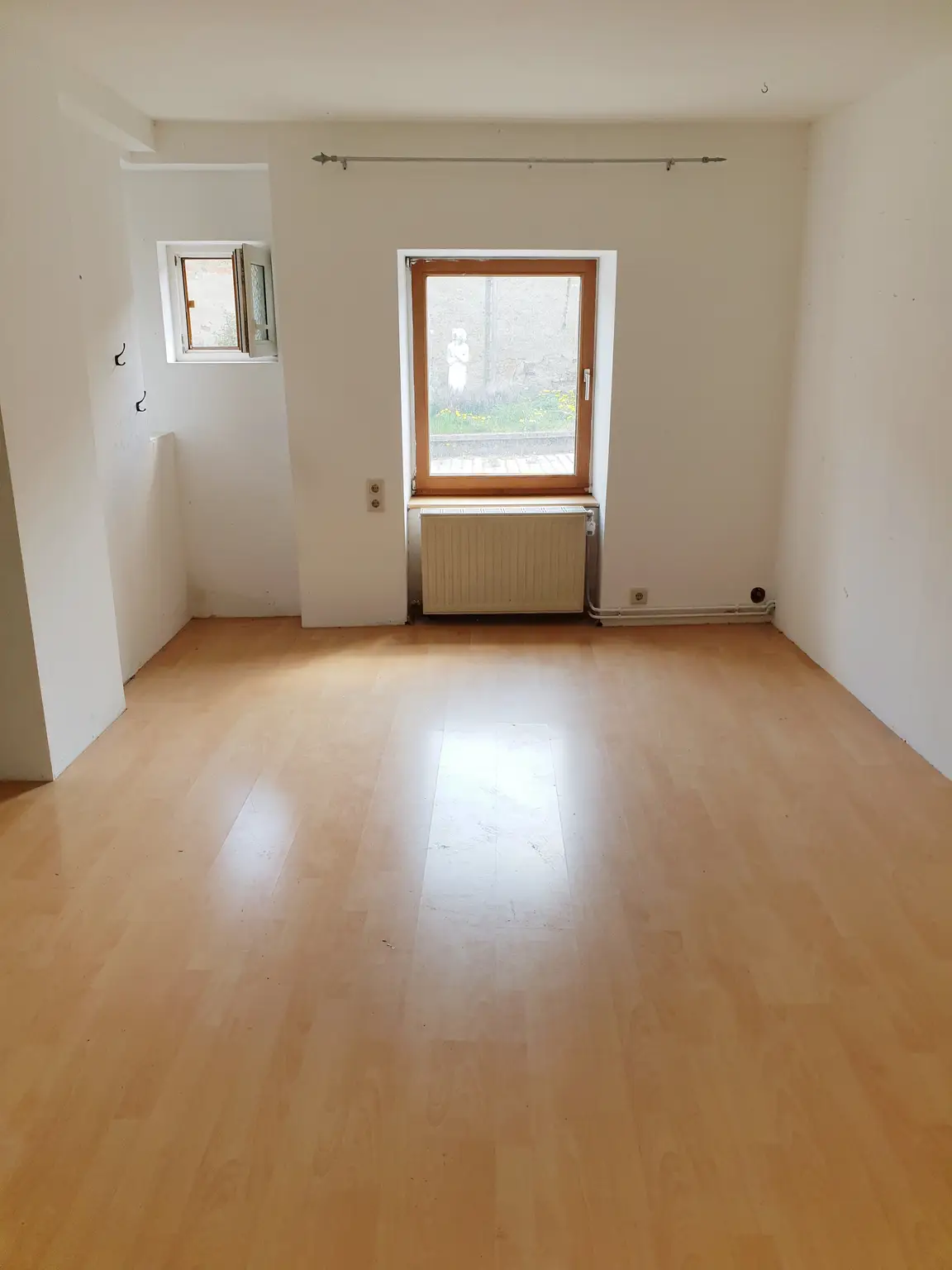 Bauernhaus mit zwei Wohneinheiten + Nebengebäude!