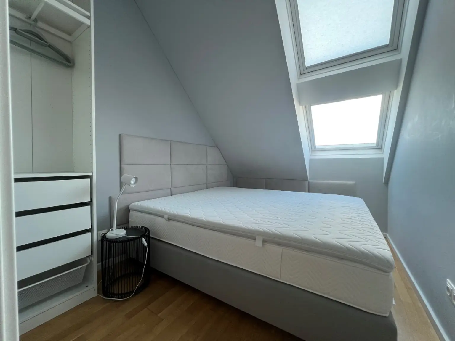 1u | TRAUMHAFTE Dachgeschosswohnung - Top Zustand, Terrasse mit Ausblick | Prima Service Immobilien
