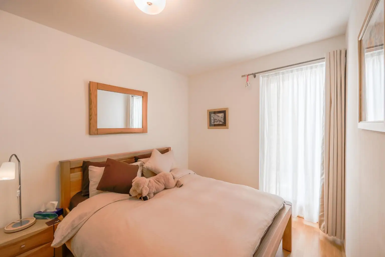 Schlafzimmer - 2