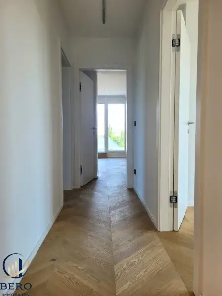 4 Zimmer-Penthouse mit 5 großen Terrassen in familienfreundlicher & naturnaher Umgebung