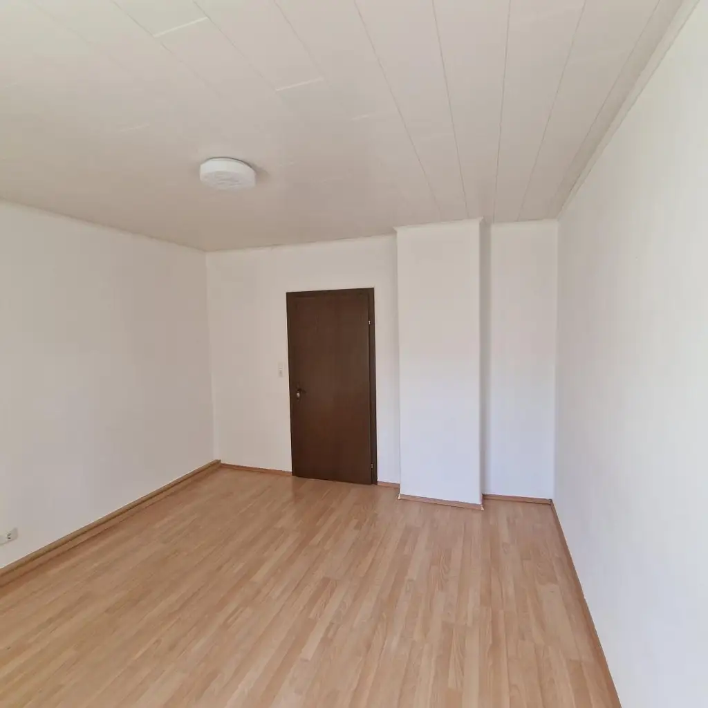 4-Zimmer-Wohnung im 1. Stock! Gartenmitbenützung! 1 Monat mietzinsfrei!