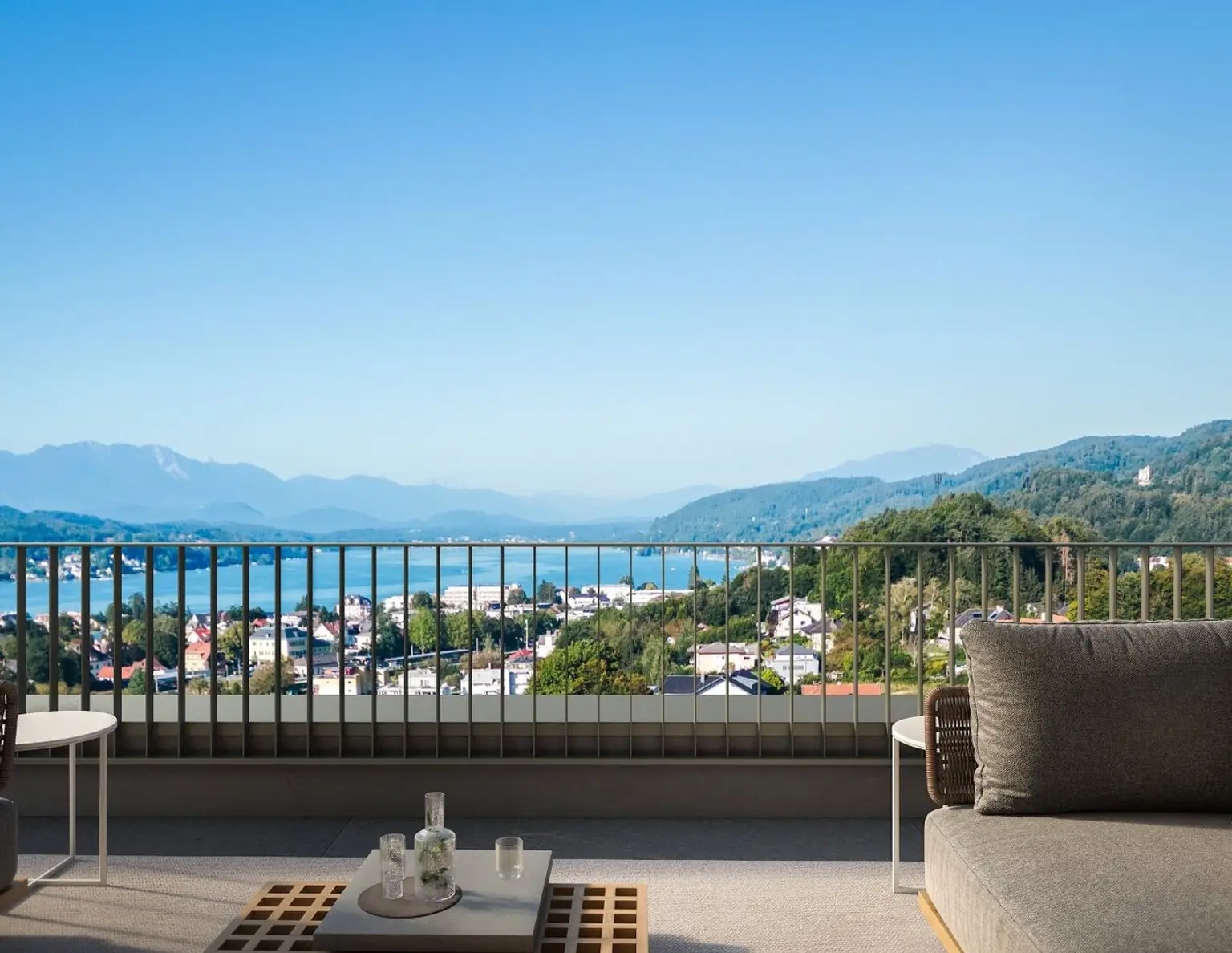Seeblick und Infinity Pool - Leben, wo andere Urlaub machen - The Lakes in Pörtschach am Wörthersee