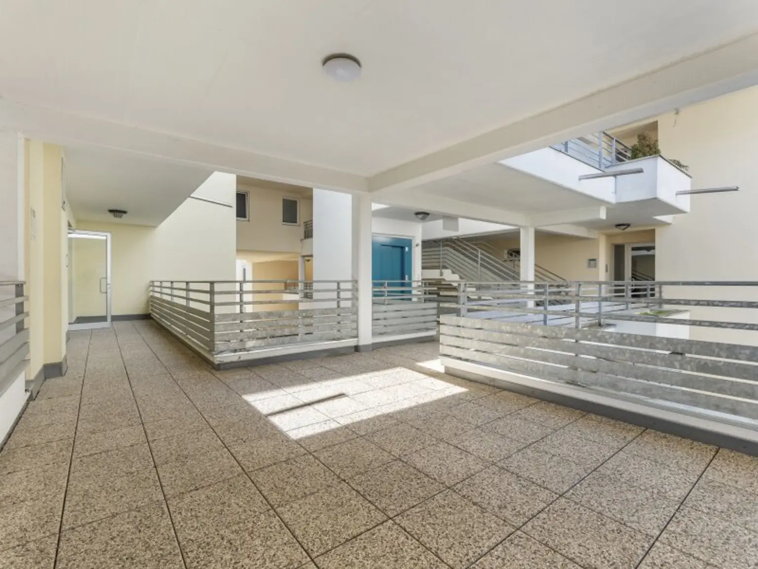 Schöne, sonnige und ruhige 85,00m² 3 Zi Terrassenwohnung in Feschnig - Mantschehofgasse