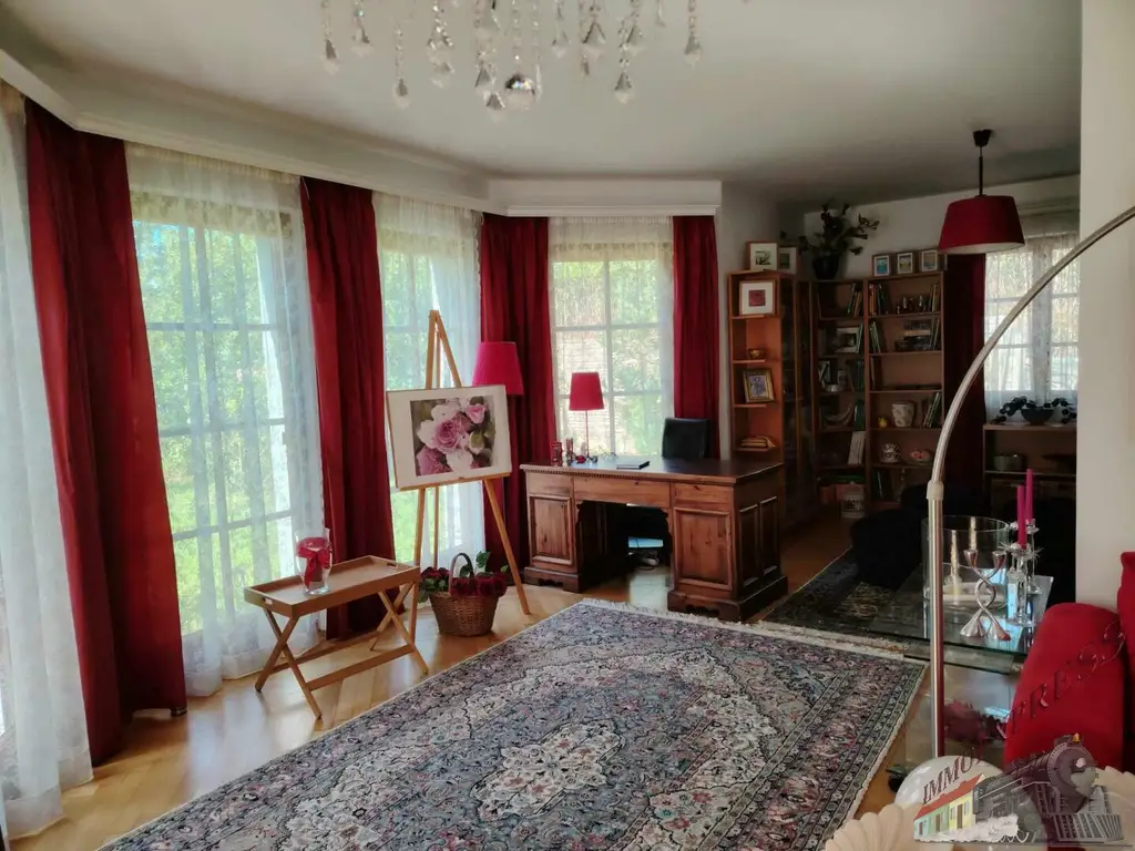 Großzügig gebautes Einfamilienhaus (Baumeisterhaus) auf 950m² Grund - nur ca. 25min nach Wien!