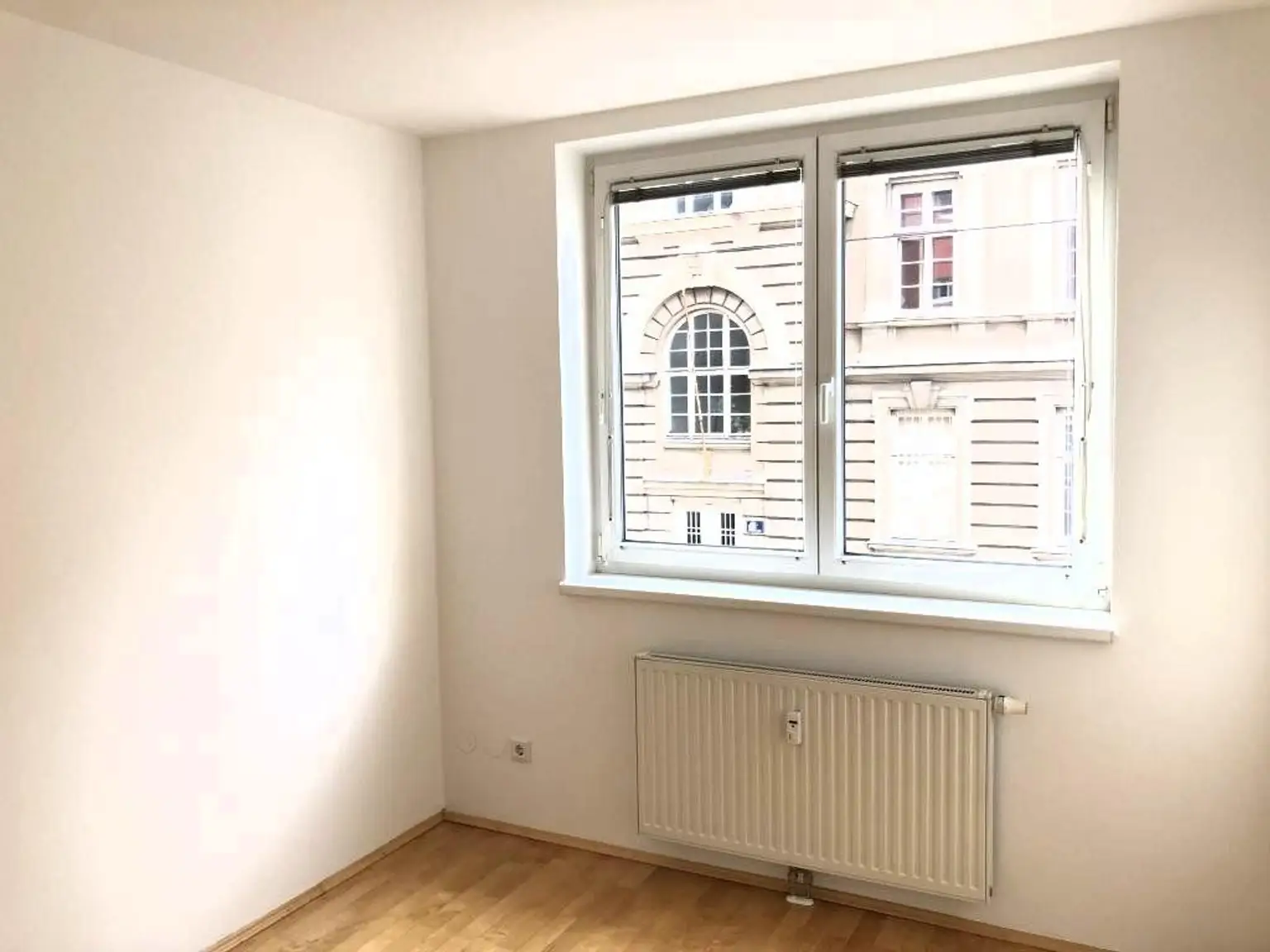 Nähe U3 - Wunderschöne, sehr sonnige Neubauwohnung in sehr guter und verkehrsgünstiger Lage